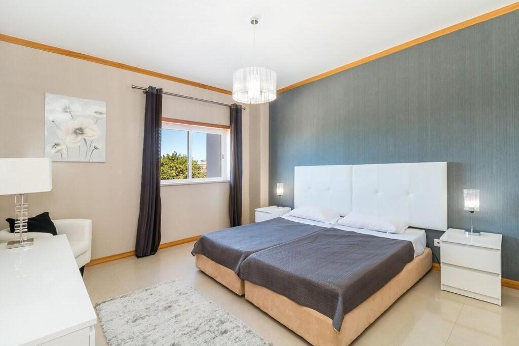 Villa Fantastic Townhouse With Pool And Sea Views Albufeira Exterior foto